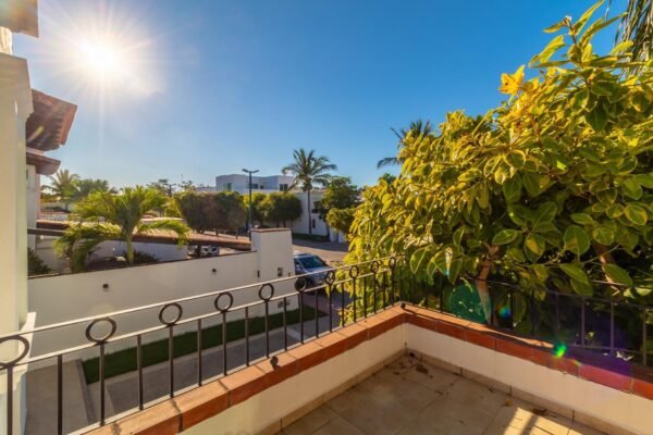 VILLA ESMERALDA