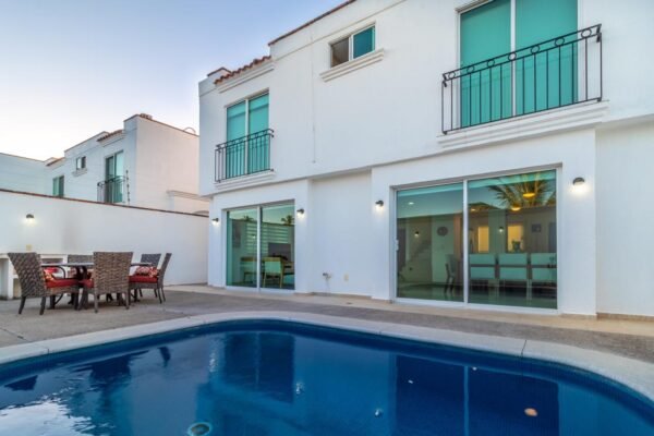 VILLA ESMERALDA