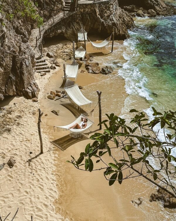 Las Caletas Beach Hideaway - Image 21