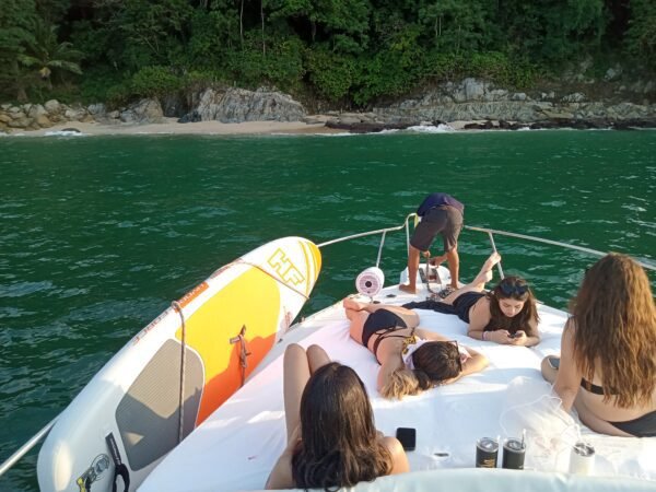 Yacht Rental Services in Puerto 8-Vallarta