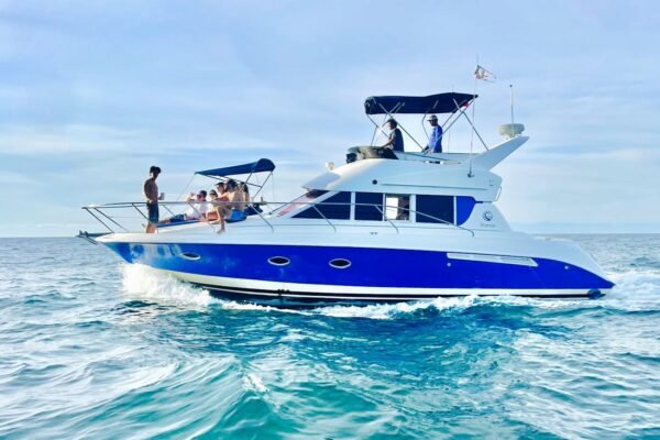 Silverton 38ft - Image 15