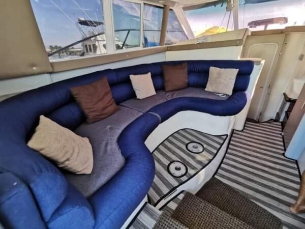 Silverton 38ft - Image 3