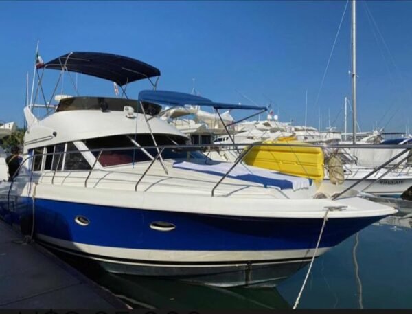 Silverton 38ft - Image 4
