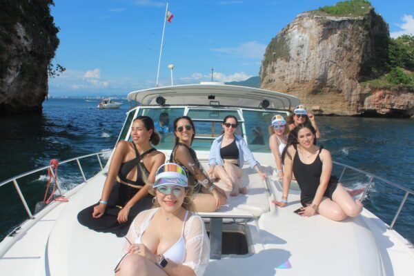 Yachts rental In Puertovallarta