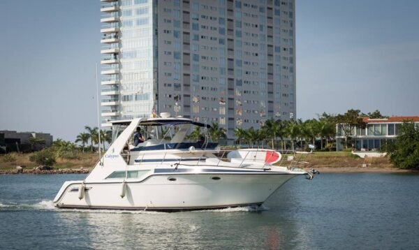 Yacht Rental Services in Puerto 8-Vallarta