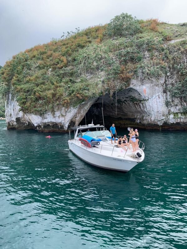 Yachts rental In Puertovallarta
