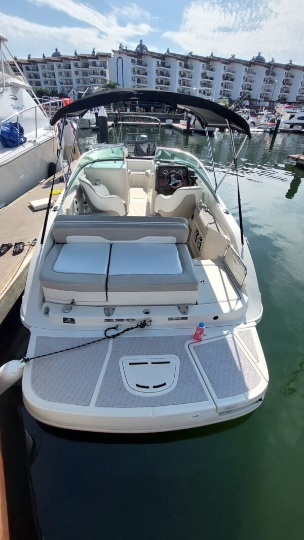 Luxury Yachts