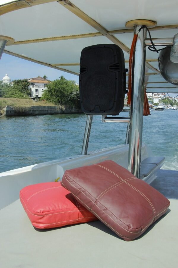 Yacht Rental Services in Puerto 8-Vallarta