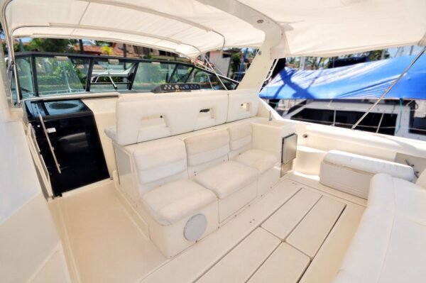 Yachts rental In Puertovallarta
