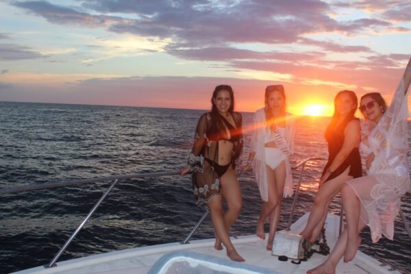 Yachts rental In Puertovallarta