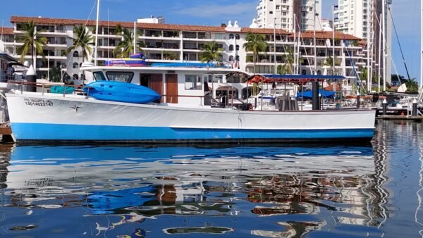 Yacht Rental Services in Puerto 8-Vallarta