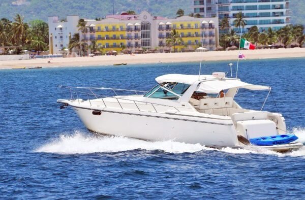 Yachts rental In Puertovallarta