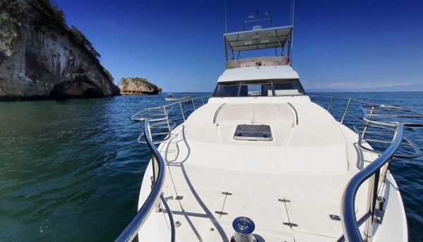 Yachts rental In Puertovallarta