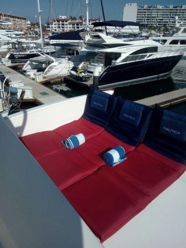 Yachts rental In Puertovallarta