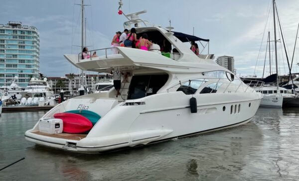 Yachts rental In Puertovallarta