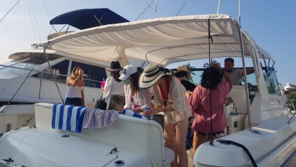 Yachts rental In Puertovallarta