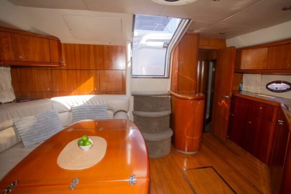 Sunseeker 46ft - Image 12