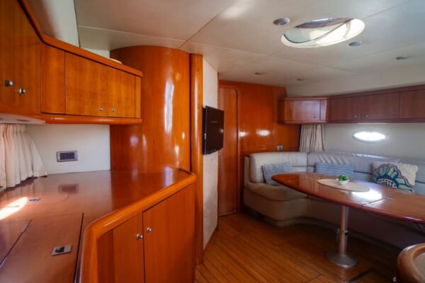 Sunseeker 46ft - Image 4