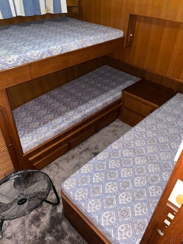 Luxury Yacht Mikelson 60 feet - Image 19